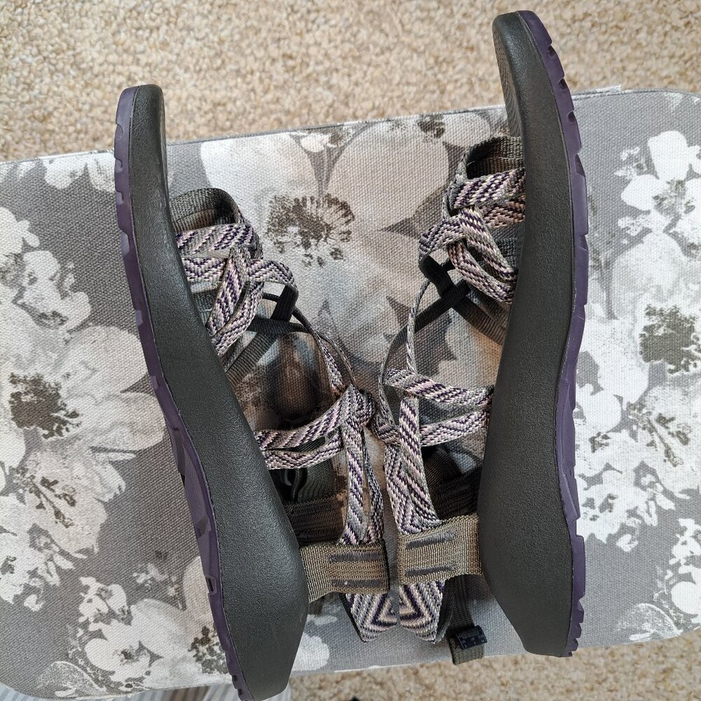 Chaco |  Sandals | Size 9 - Picture 2 of 8